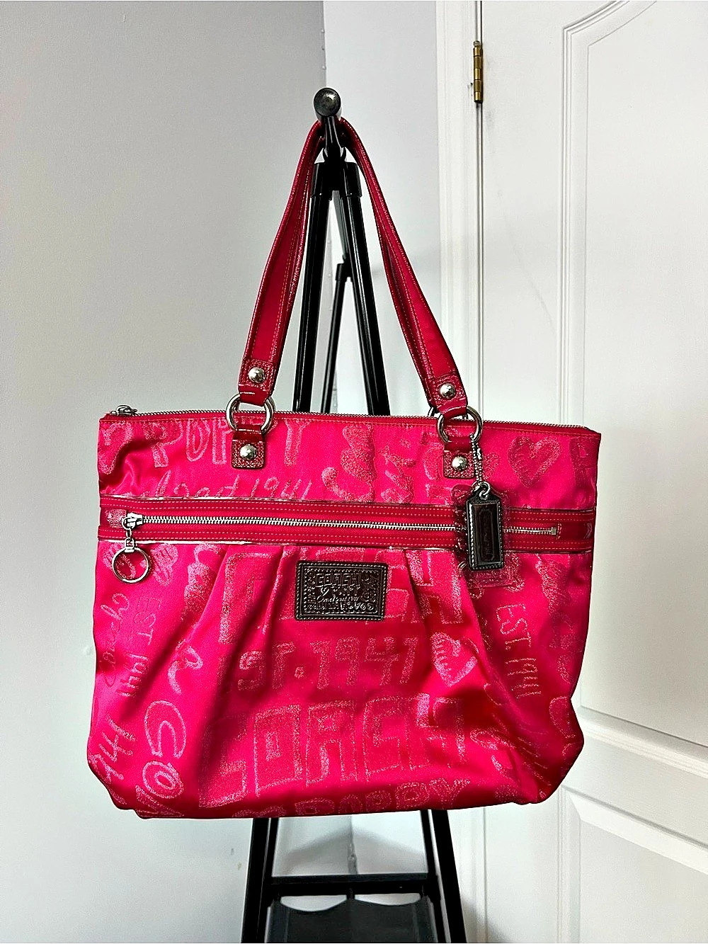 Coach Poppy Storypatch Hot Pink Glam Tote 15301 Limited Edition